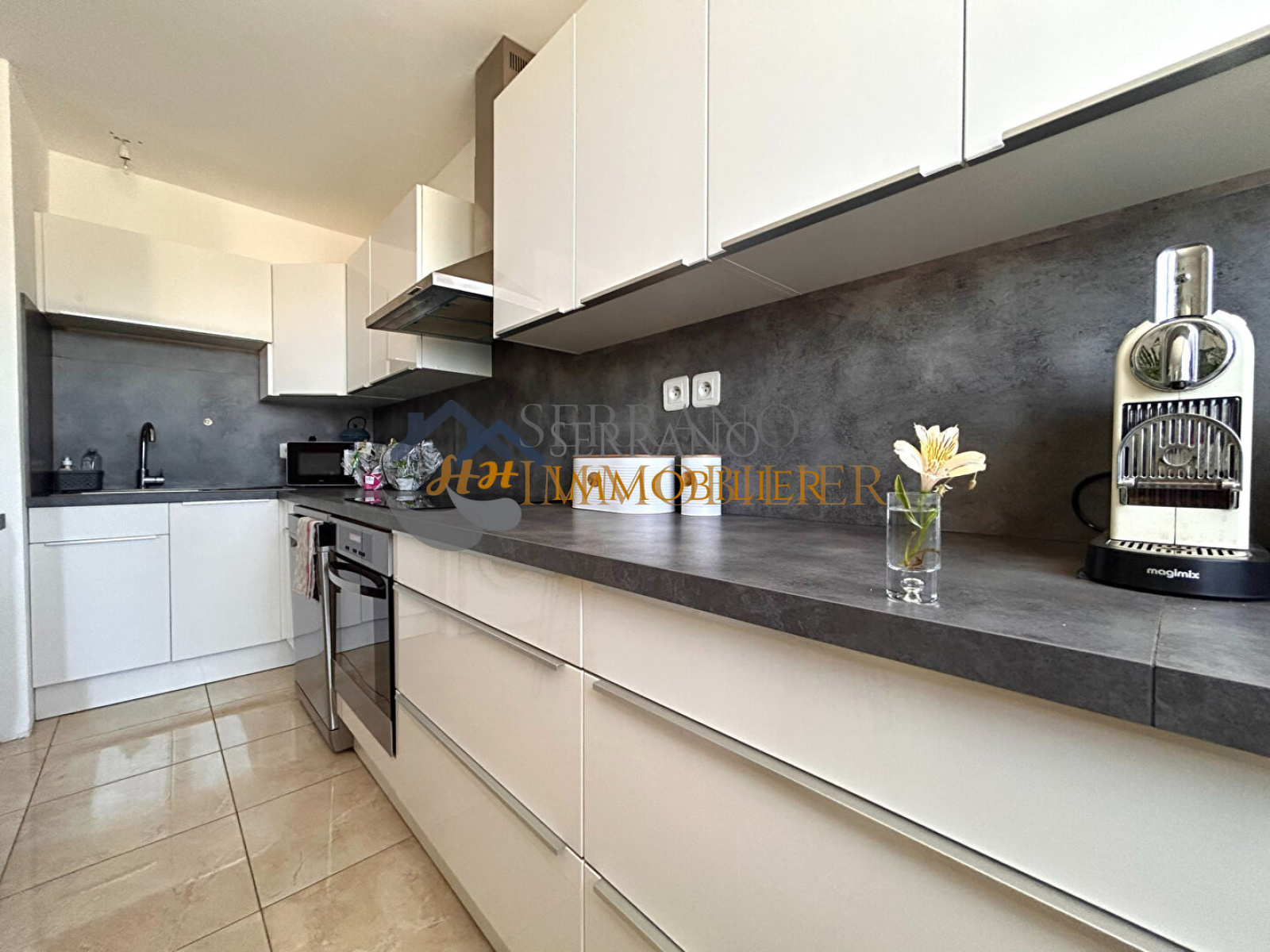 Image_, Appartement, Beaucaire, ref :168-b