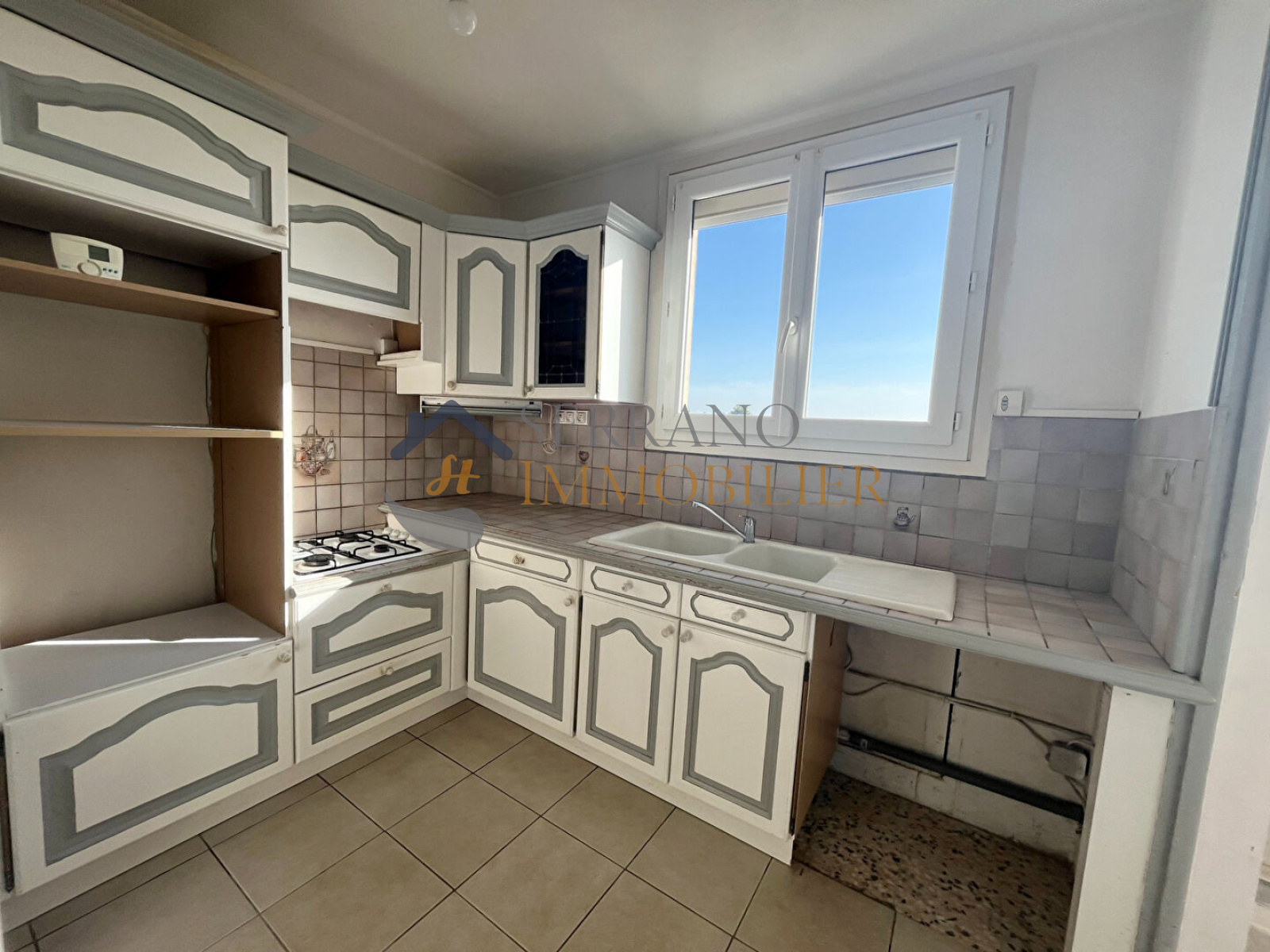 Image_, Appartement, Beaucaire, ref :96-b