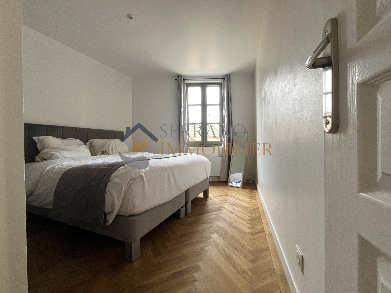 Image_, Appartement, Beaucaire, ref :185-b
