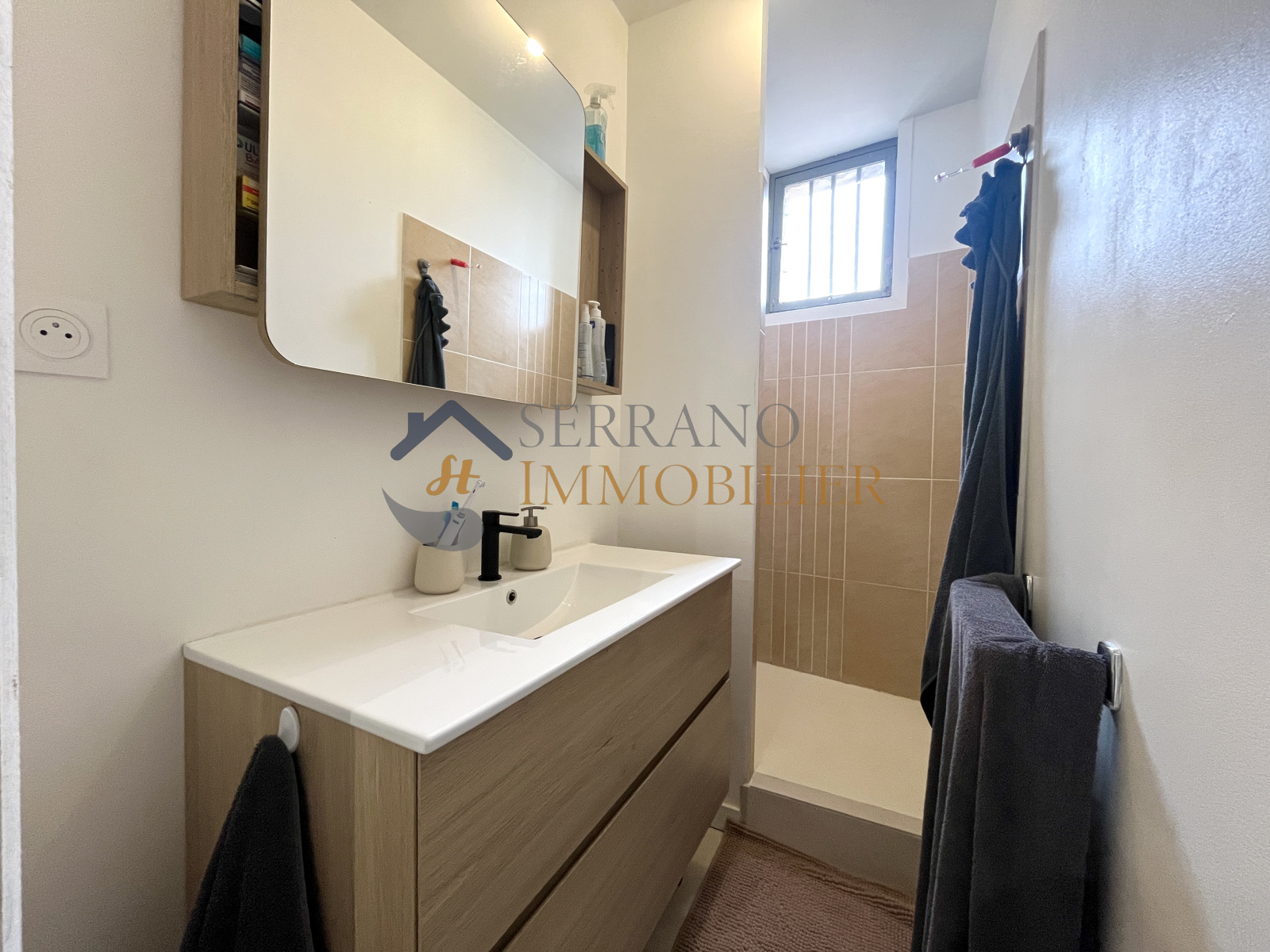 Image_, Appartement, Beaucaire, ref :185-b