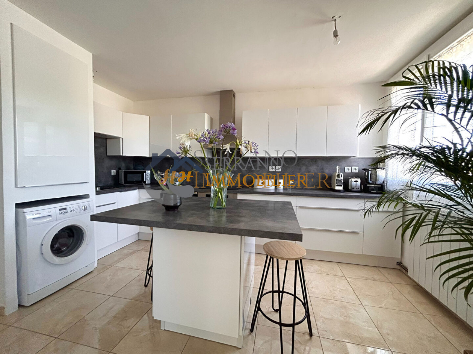 Image_, Appartement, Beaucaire, ref :230-b