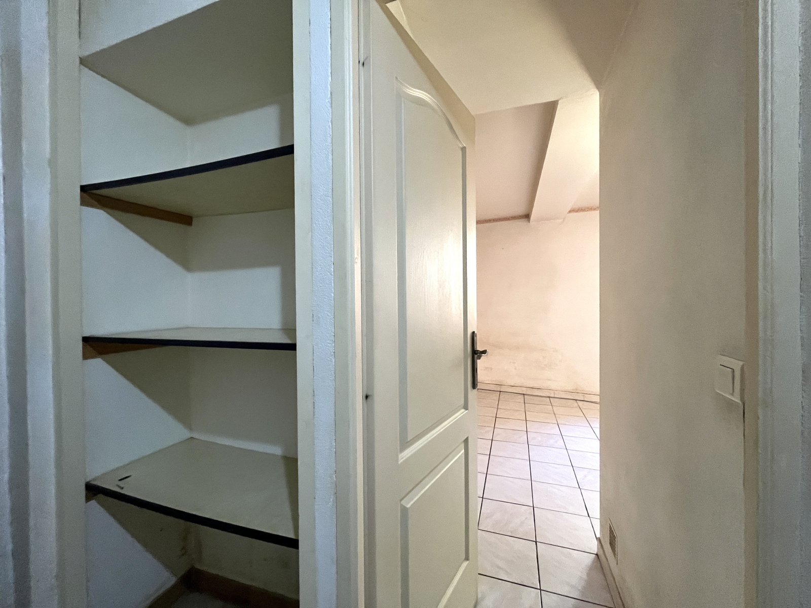 Image_, Appartement, Beaucaire, ref :147-b