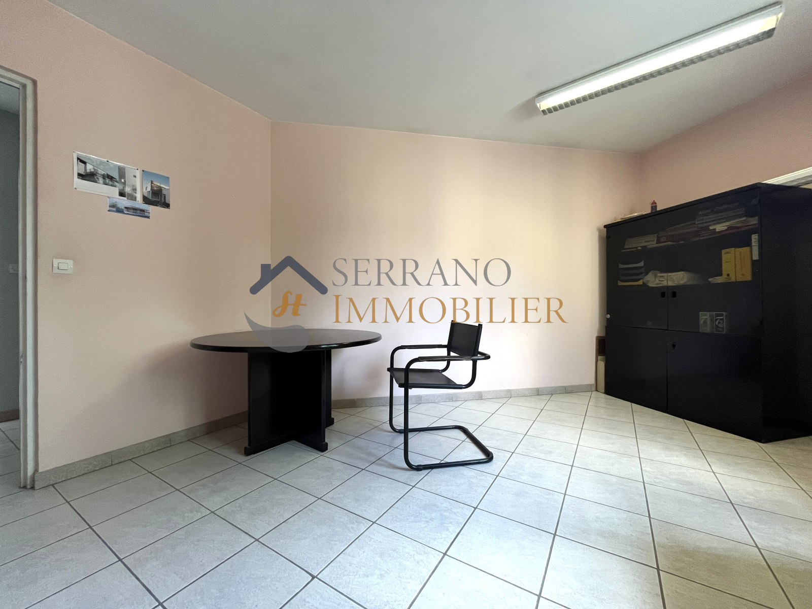 Image_, Local professionnel, Beaucaire, ref :148-b