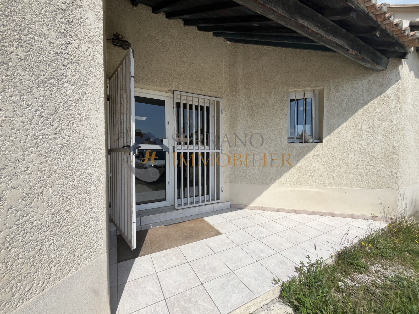 Image_, Local professionnel, Beaucaire, ref :148-b