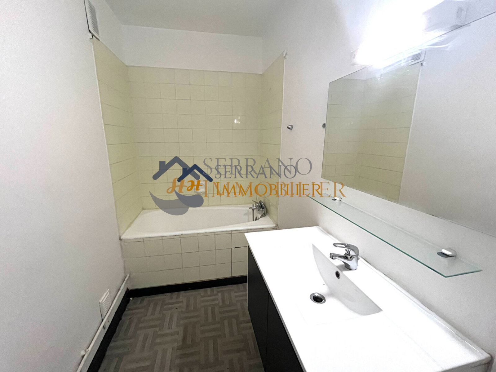 Image_, Appartement, Beaucaire, ref :65-b