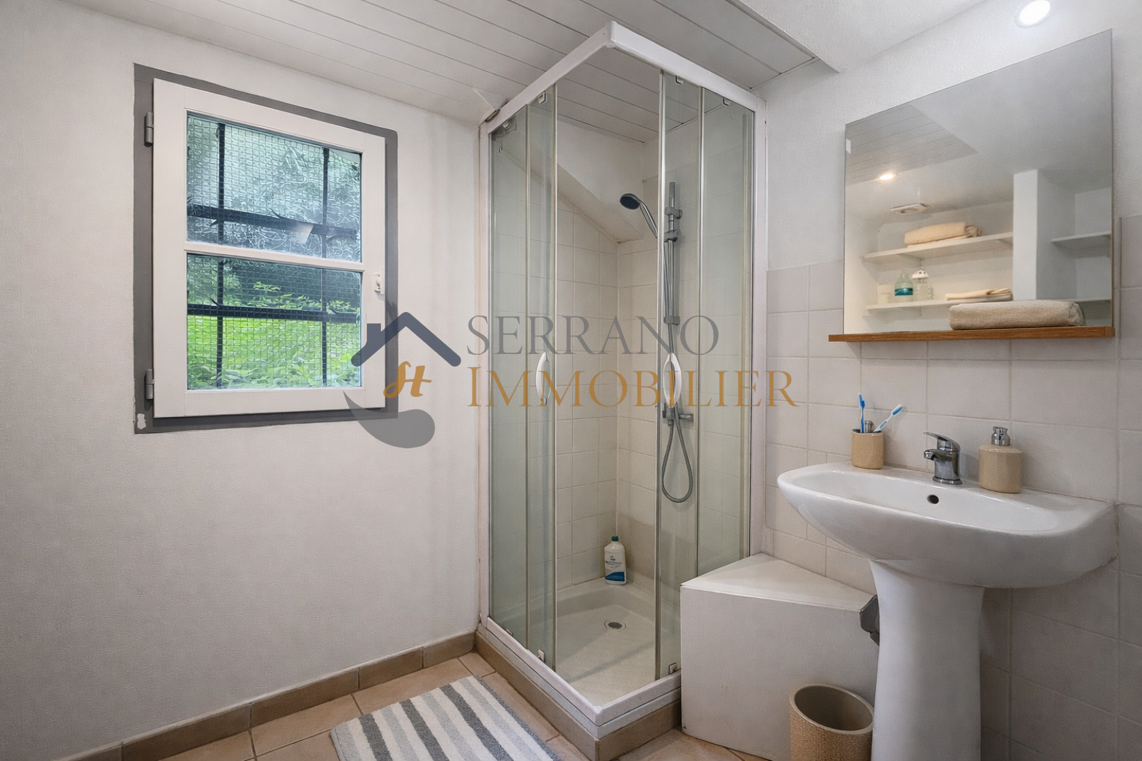 Image_, Studio, Beaucaire, ref :209-b