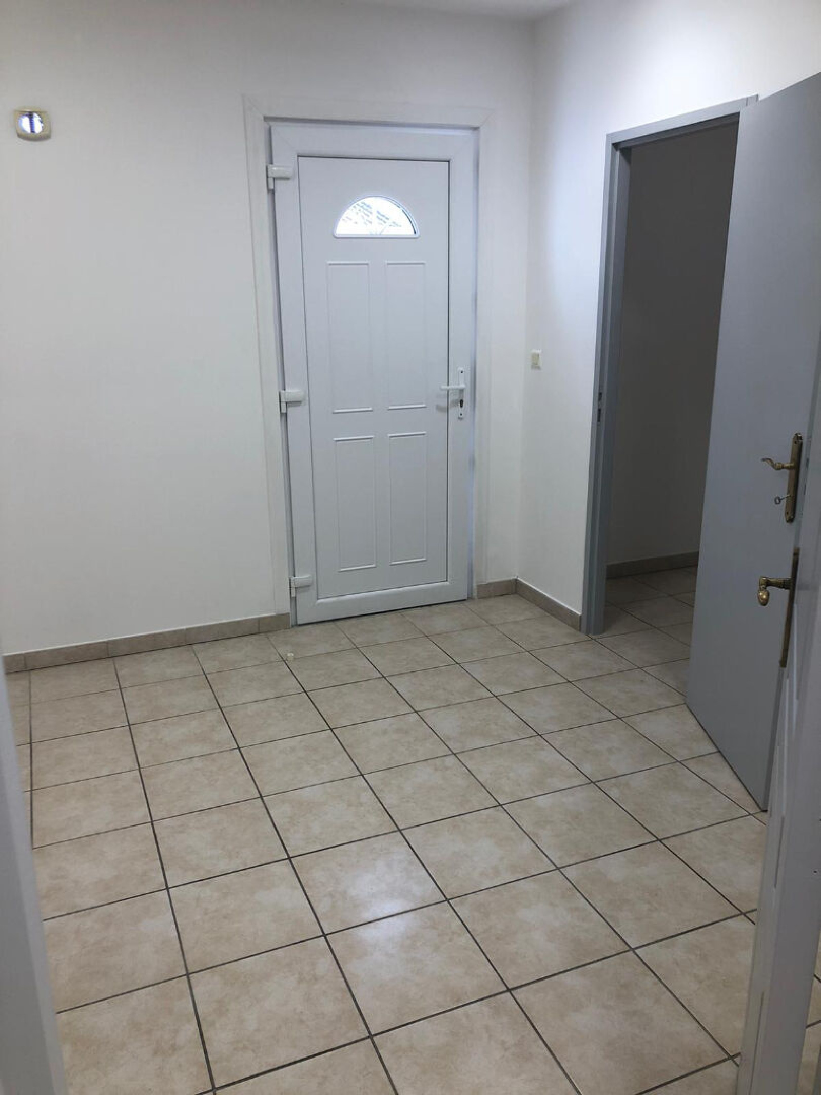 Image_, Bureaux, Maillane, ref :568